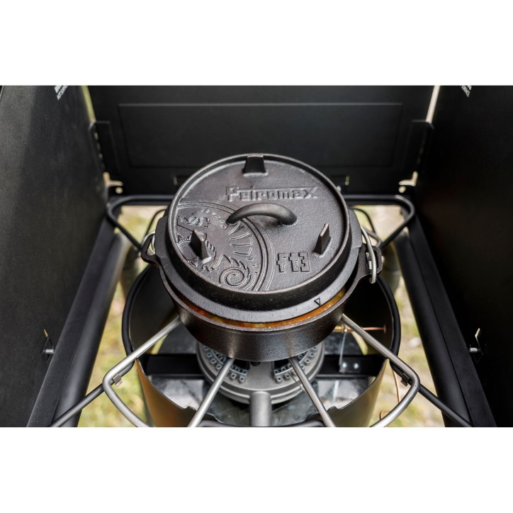 CAST IRON DUTCH OVEN WITH LID AND FLAT BASE PETROMAX ft3-t (1,6 liters) CAST IRON DUTCH OVEN WITH LID AND FLAT BASE PETROMAX ft3-t (1,6 liters)