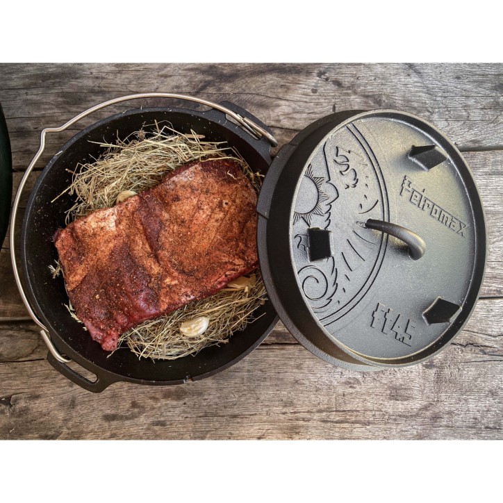 CAST IRON DUTCH OVEN WITH LID AND FLAT BASE PETROMAX ft4.5-t (3,5 liters) CAST IRON DUTCH OVEN WITH LID AND FLAT BASE PETROMAX ft4.5-t (3,5 liters)