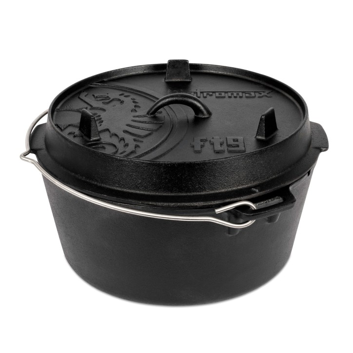 CAST IRON DUTCH OVEN WITH LID AND FLAT BASE PETROMAX ft9-t (7,5 liters) CAST IRON DUTCH OVEN WITH LID AND FLAT BASE PETROMAX ft9-t (7,5 liters)