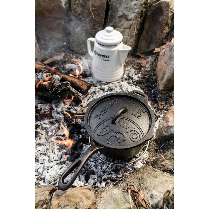 CACEROLA CON TAPA DE HIERRO FUNDIDO PETROMAX kr2 (2 litros) CACEROLA CON TAPA DE HIERRO FUNDIDO PETROMAX kr2 (2 litros)