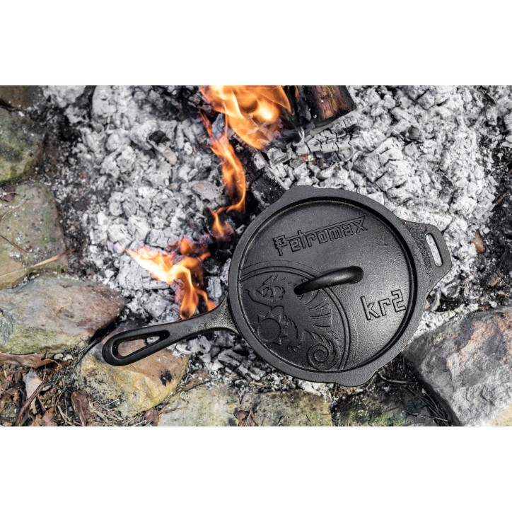 CAST IRON SAUCE PAN WITH LID PETROMAX kr2 (2 liters) CAST IRON SAUCE PAN WITH LID PETROMAX kr2 (2 liters)