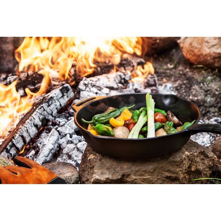 FIRE SKILLET WITH ONE PAN HANDLE PETROMAX fp25-t (ø25 cm/1,6 liters) FIRE SKILLET WITH ONE PAN HANDLE PETROMAX fp25-t (ø25 cm/1,6 liters)