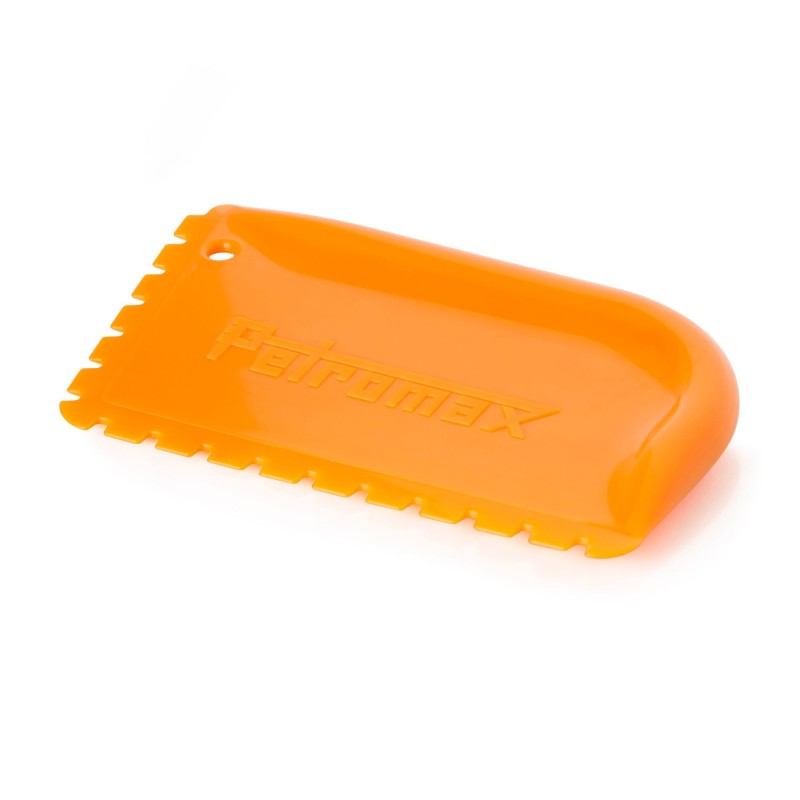 SCRAPER WITH RIDGES FOR DUTCH OVENS AND SKILLETS PETROMAX