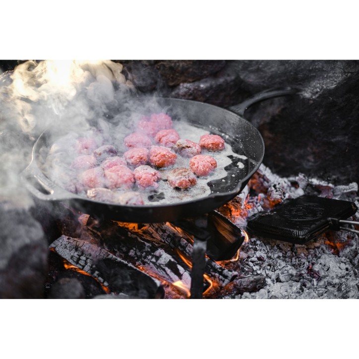 FIRE SKILLET WITH ONE PAN HANDLE PETROMAX fp40-t (ø40 cm/4,7 liters) FIRE SKILLET WITH ONE PAN HANDLE PETROMAX fp40-t (ø40 cm/4,7 liters)