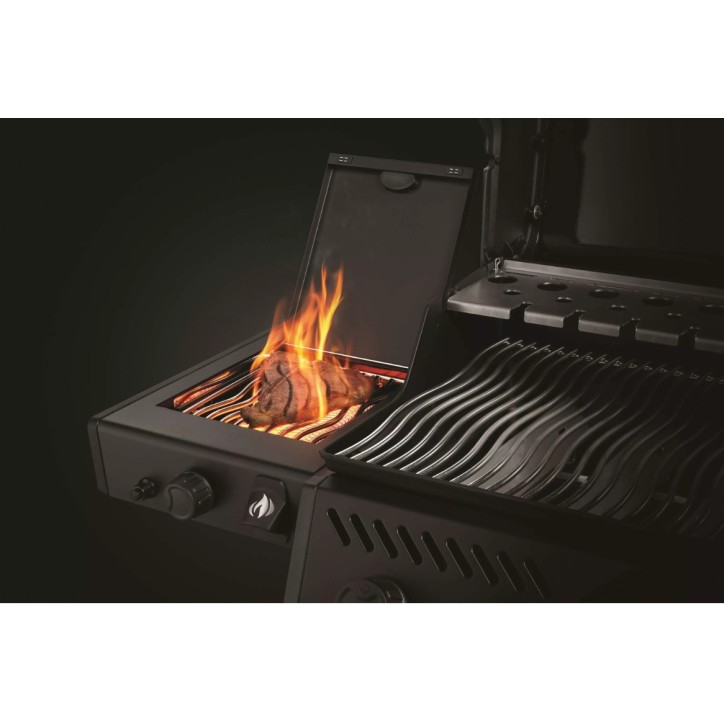 BARBECUE NAPOLEON PHANTOM FREESTYLE 425 WITH SIDE BURNER SIZZLE ZONE BARBECUE NAPOLEON PHANTOM FREESTYLE 425 WITH SIDE BURNER SIZZLE ZONE