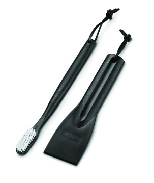 KIT AVEC 2 UTENSILES DE NETTOYAGE WEBER