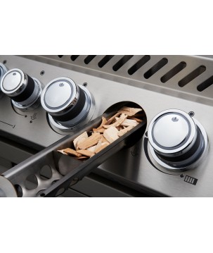 BARBECUE NAPOLEON PRESTIGE PRO 825 WITH POWER SIDE BURNER, INFRARED REAR & BOTTOM BURNERS STAINLESS STEEL