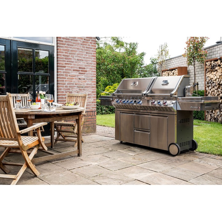 BARBECUE NAPOLEON PRESTIGE PRO 825 À BRÛLEUR LATÉRAL DOUBLE, BRÛLEURS DE CUVE ET ARRIÈRE INFRAROUGES INOX