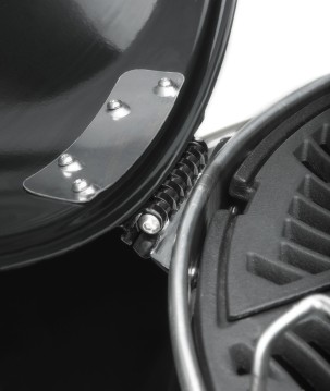 BARBACOA DE CARBÓN PRO 57cm CON CARRO NAPOLEON 