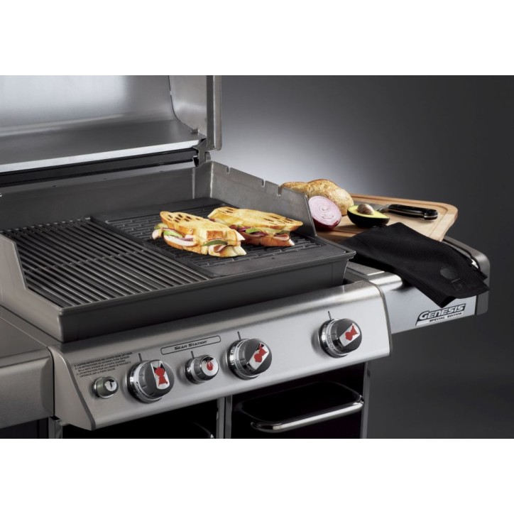 CAST IRON GRIDDLE FOR 3-BURNER SPIRIT CAST IRON GRIDDLE FOR 3-BURNER SPIRIT