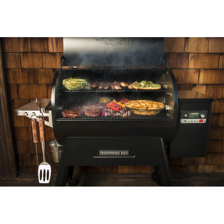 BARBACOA DE PELLETS TRAEGER IRONWOOD 885 + FUNDA  + ESTANTE FRONTAL DE REGALO