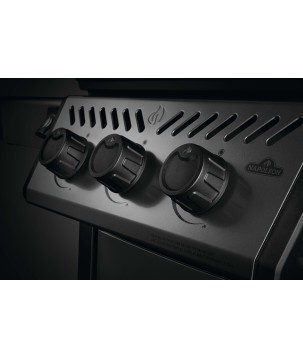 BARBACOA NAPOLEON FREESTYLE 365 CON QUEMADOR LATERAL SIZZLE ZONE