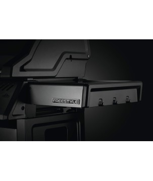 BARBACOA NAPOLEON FREESTYLE 425 CON QUEMADOR LATERAL SIZZLE ZONE